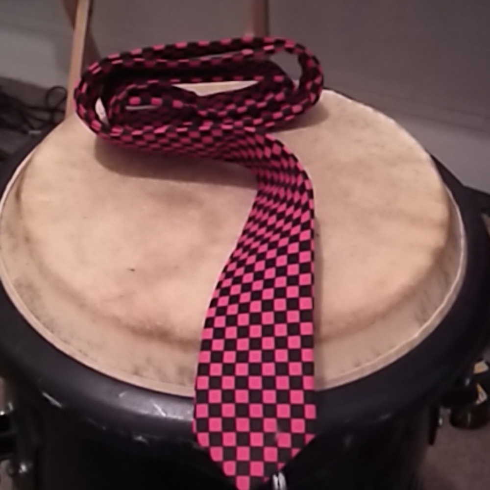 Neck tie
